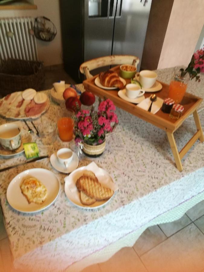 A Casa Di Anna Bed and Breakfast Cortemilia Εξωτερικό φωτογραφία